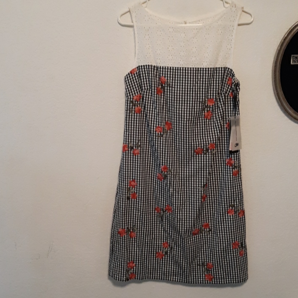 Karll lagerfeld Paris women's dress size 6 biy